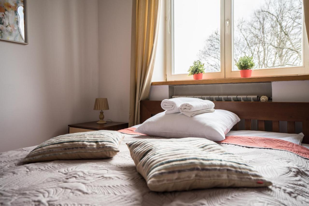 Elegant Ordynacka Apartment Warsaw